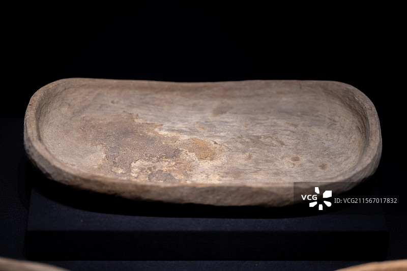 新疆维吾尔族自治区博物馆 春秋战国 且末县扎滚鲁克147号墓出土 木盘图片素材