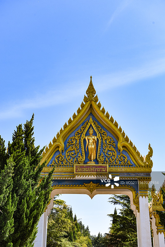 白马寺国际佛殿苑里的泰式佛教宗教建筑群风光图片素材