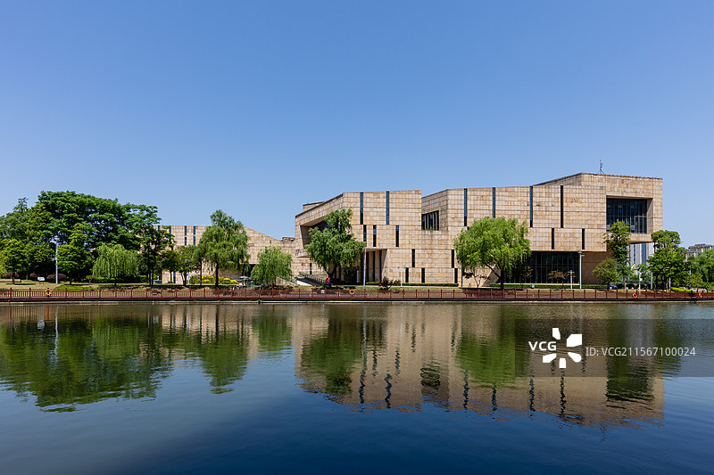常德白马湖公园中的常德市规划展示馆与常德市文化馆外部组图图片素材