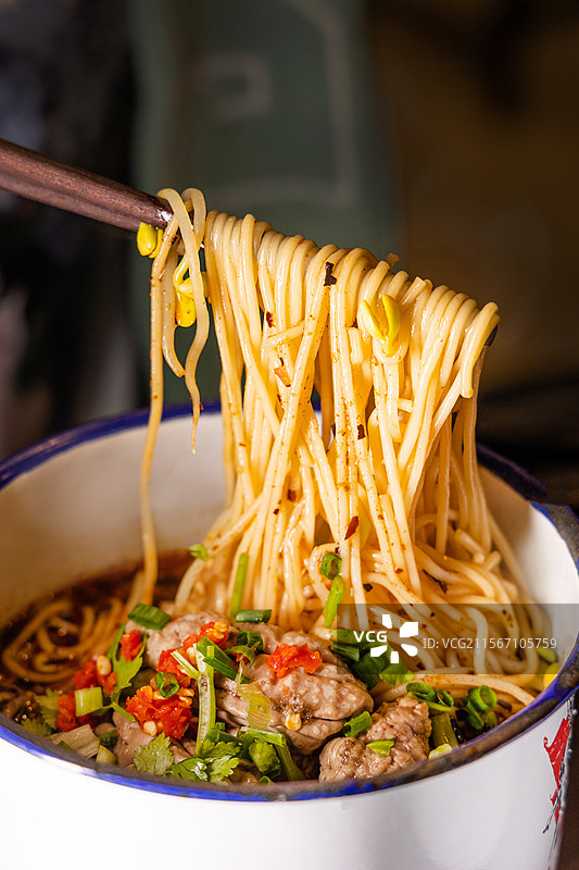 脑花面脑花猪脑花泡椒肥肠面肥肠面猪蹄面猪脚面猪脚蹄花川渝美食四川美食成都美食成都特产巴适的板冒脑花热图片素材
