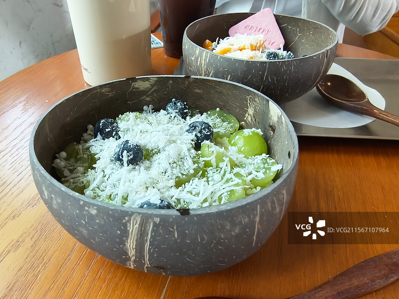 青提酸奶碗图片素材