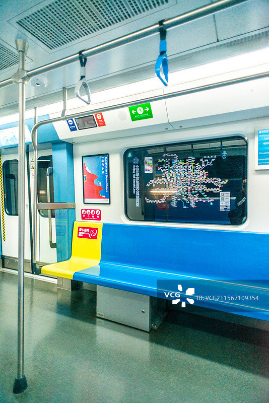 北京地铁11号线车厢图片素材