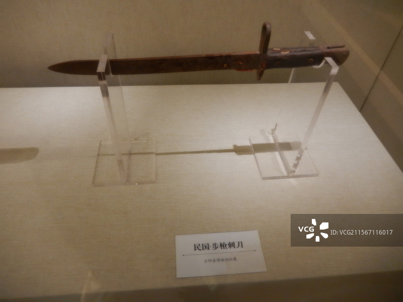 重庆市云阳县世界地质公园磐石城，云上天街“云阳版磁器口古镇”美食街 打铁花火焰高图片素材