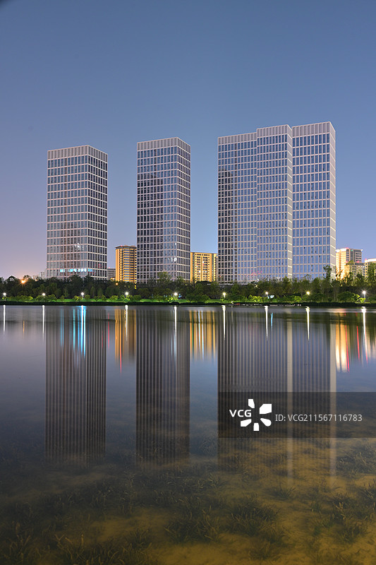 天府怡心湖夜景图片素材