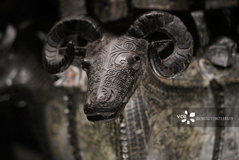 中国国家博物馆商四羊青铜方尊图片素材