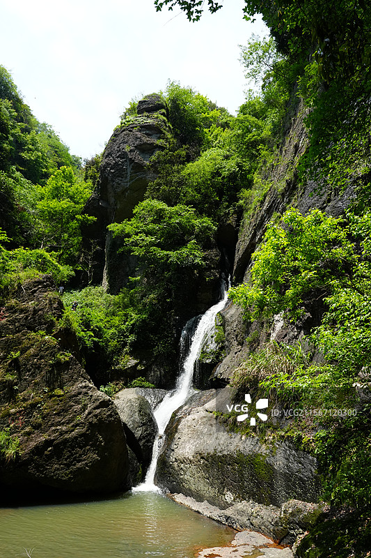 夏天 溯溪 漂流 河滩 瀑布 流水 绍兴 韩妃江图片素材