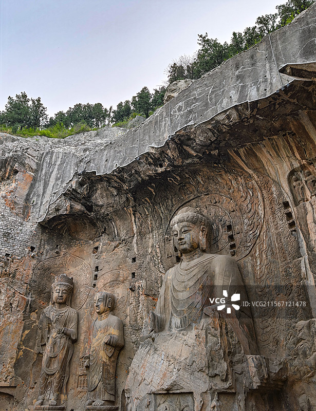 洛阳龙门石窟著名景点佛像近景特写图片素材