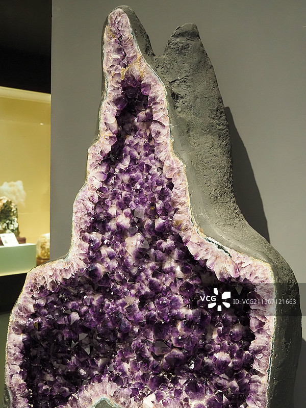 紫水晶洞的神秘世界图片素材