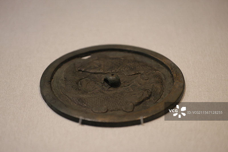 中国古代传统文化工艺宋朝金朝陶瓷铜镜特写图片素材