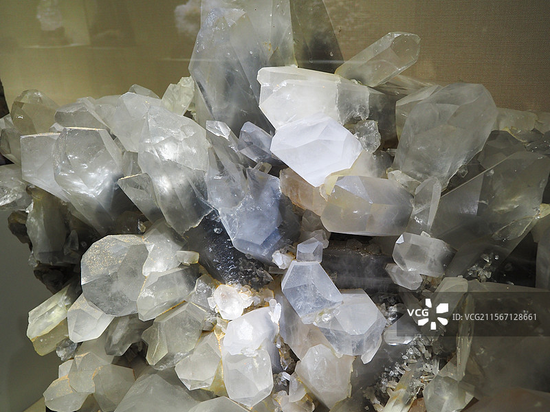 纯净闪耀的矿物之美图片素材