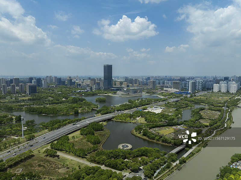 嘉定新城上海保利大剧院远香湖沪宜公路航拍图片素材