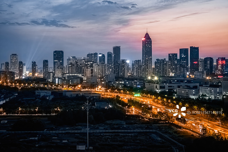 南通新城区的夜景图片素材