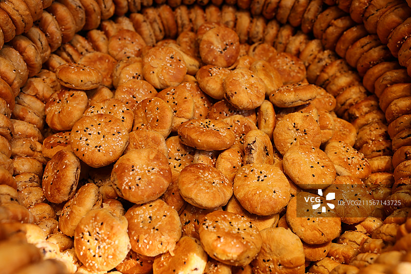 上海老街传统民间食品小吃烧烤烧饼零食特写图片素材