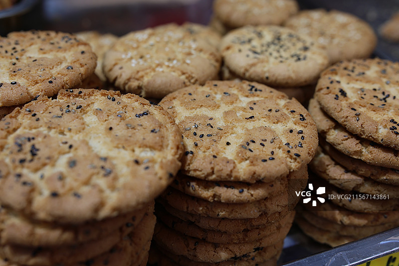 上海老街传统民间食品小吃烧烤烧饼零食特写图片素材