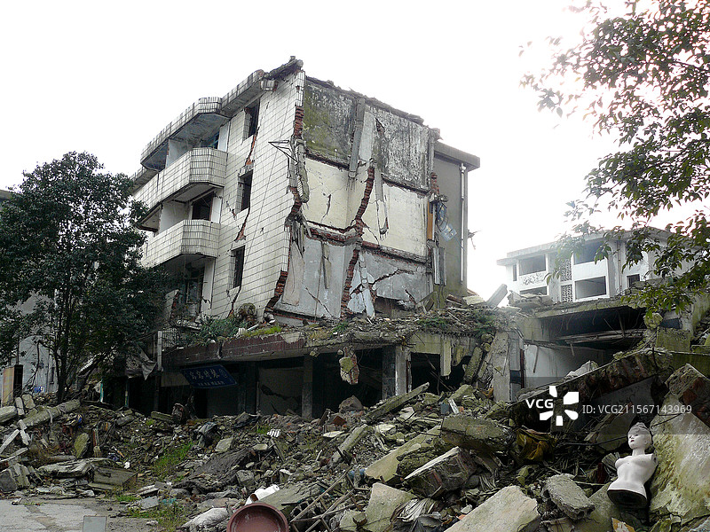5.12汶川大地震被损毁的房屋图片素材