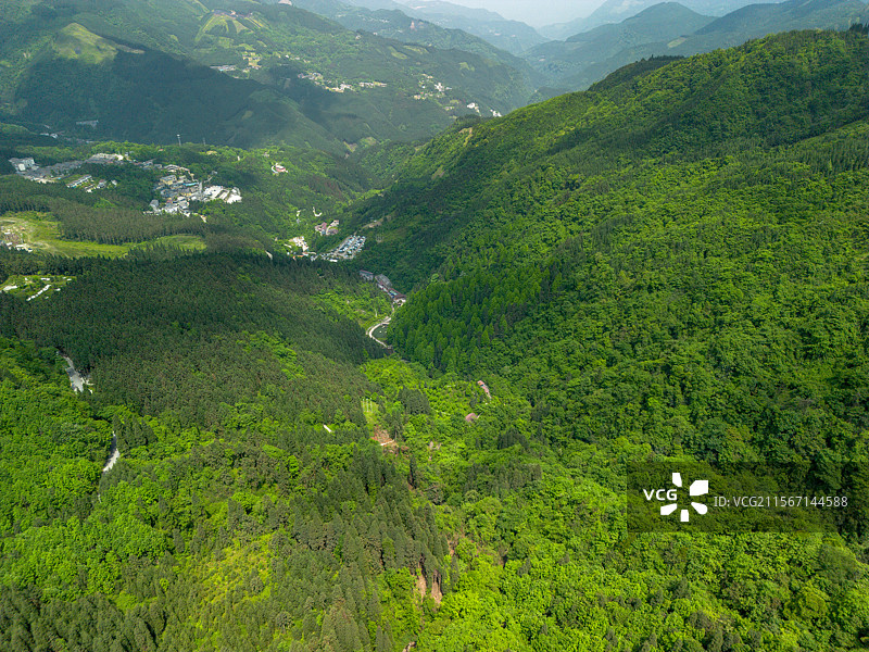德阳什邡神瀑沟高山森林蓝天图片素材
