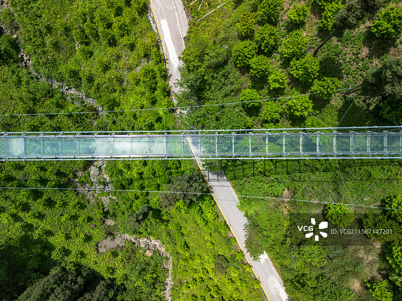 德阳什邡神瀑沟高空玻璃桥栈道航拍图片素材