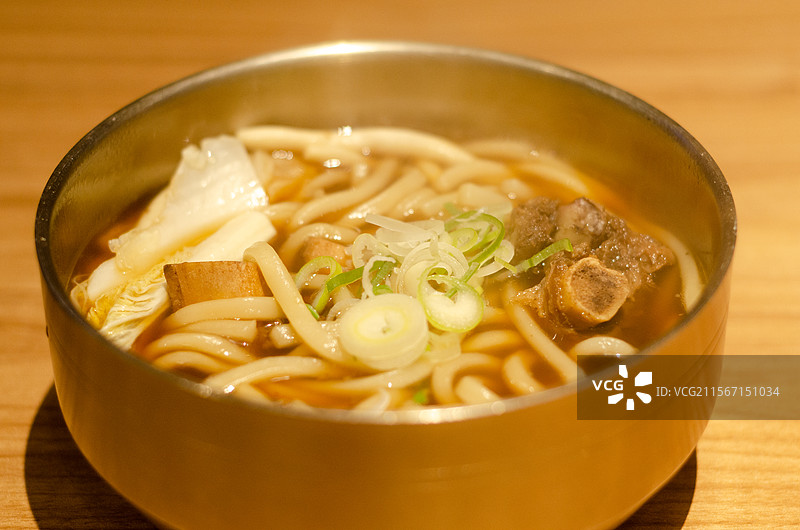 一碗牛排乌冬面图片素材