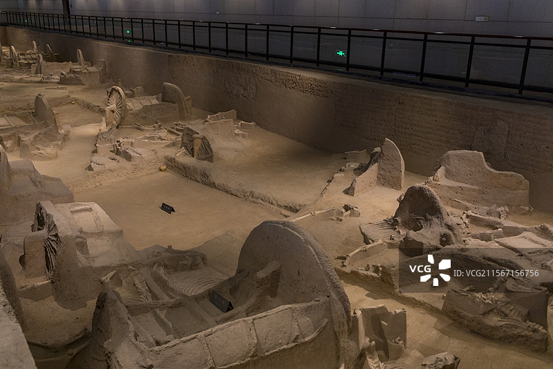 洛阳周王城天子驾六博物馆，车马坑图片素材