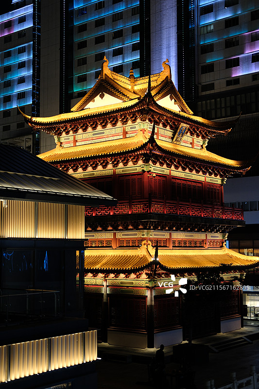 无锡市梁溪区 崇安寺历史街区 崇安阁 夜景图片素材