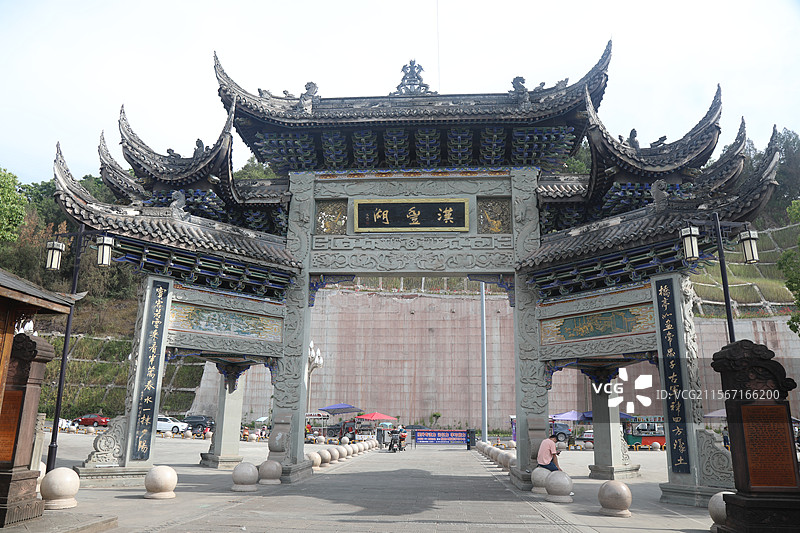 重庆开州区风雨廊桥国家水利部公布第十二批国家水利风景区名单，开县汉丰湖水利工程--水位调节坝在列图片素材