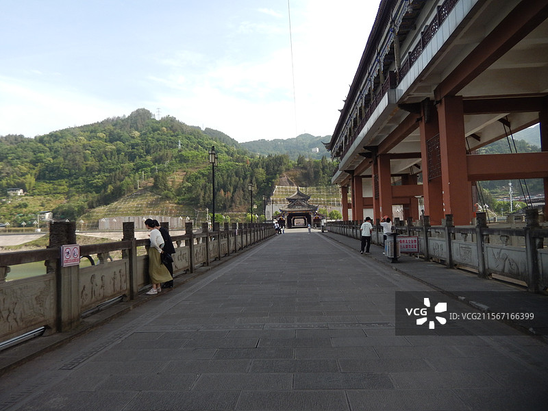 重庆开州区风雨廊桥国家水利部公布第十二批国家水利风景区名单，开县汉丰湖水利工程--水位调节坝在列图片素材