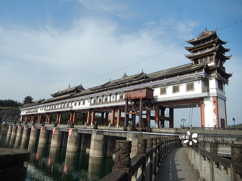 重庆开州区风雨廊桥国家水利部公布第十二批国家水利风景区名单，开县汉丰湖水利工程--水位调节坝在列图片素材