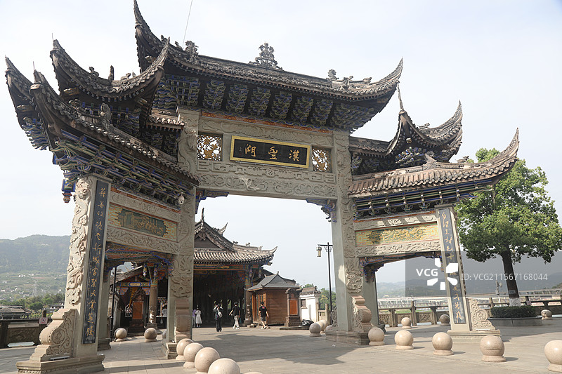 重庆开州区风雨廊桥国家水利部公布第十二批国家水利风景区名单，开县汉丰湖水利工程--水位调节坝在列图片素材