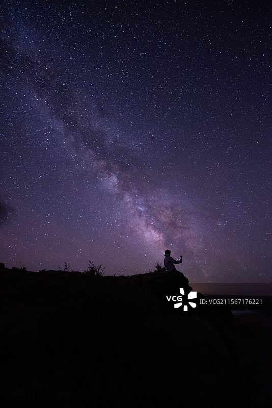星空独坐图片素材