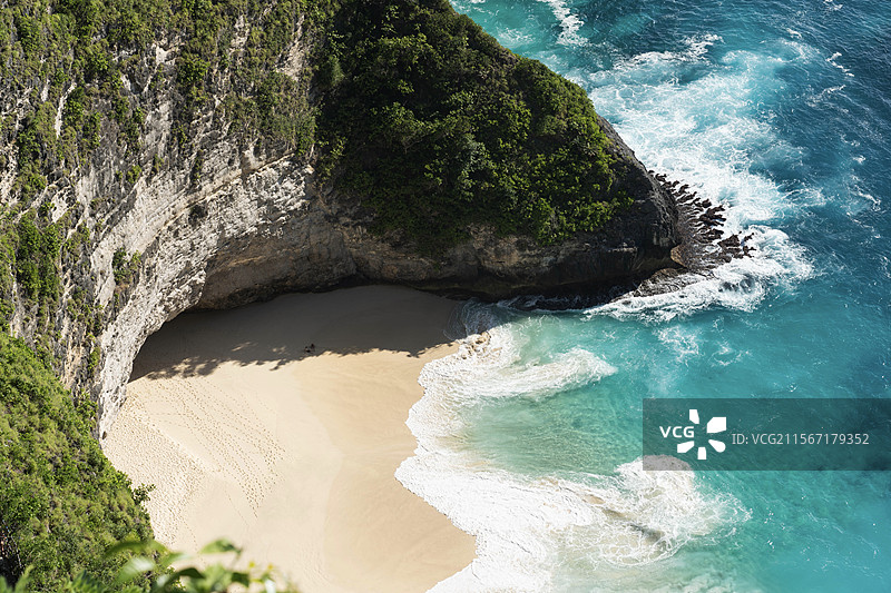 印尼佩尼达岛精灵坠崖海滩图片素材
