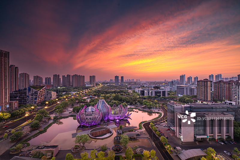 常州武进市民广场晚霞风光图片素材