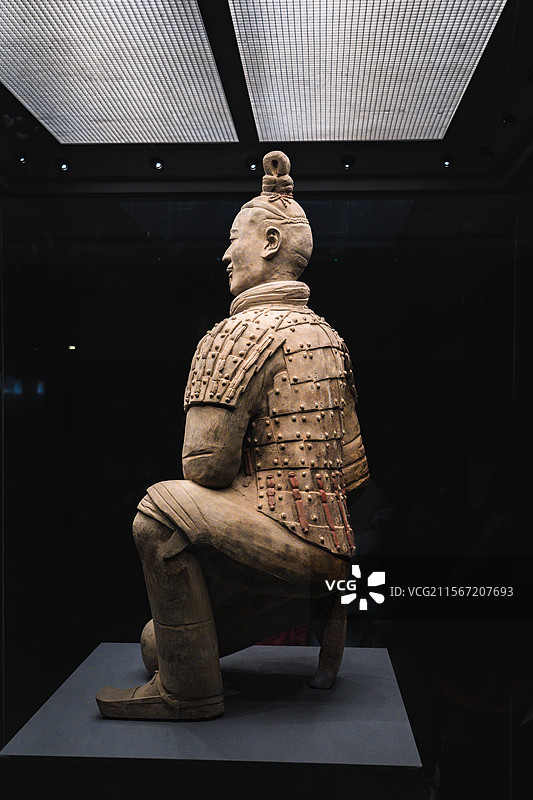 跪射俑 秦兵马俑 二号坑图片素材