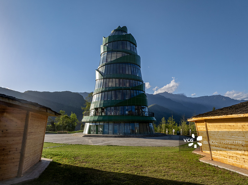 雅安宝兴县蜂桶寨邓池沟熊猫溯源地图片素材