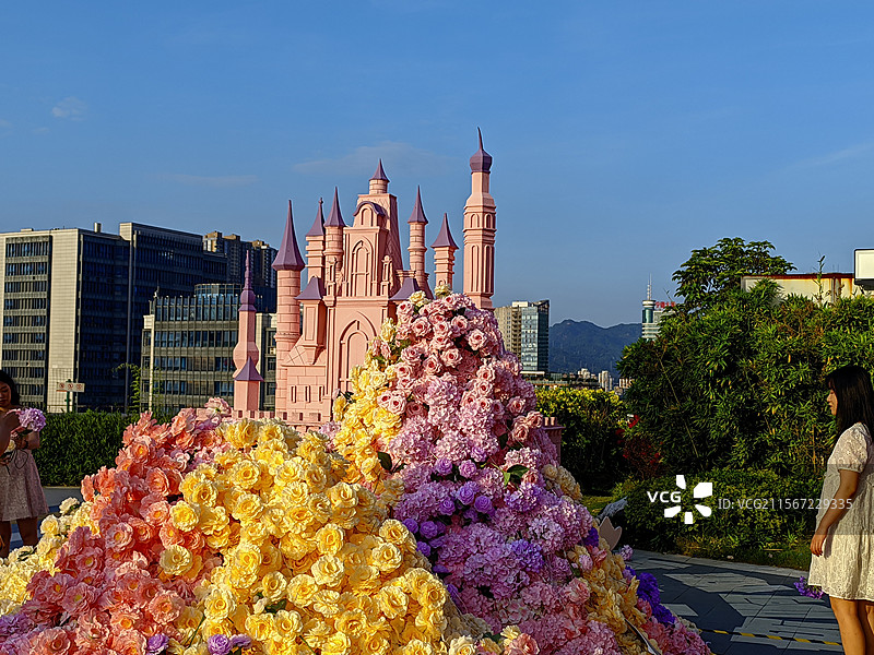 福州东百——空中花园粉色小城堡图片素材