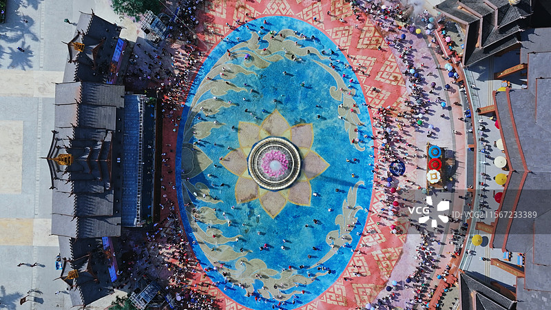 航拍西双版纳泼水节图片素材