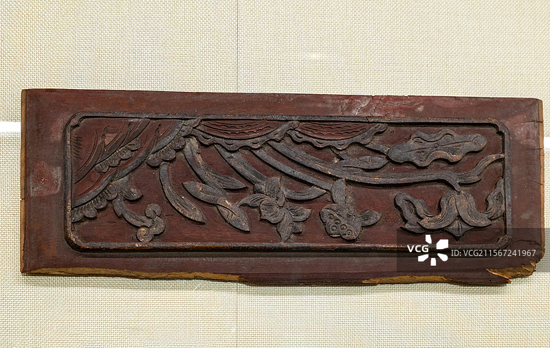 木雕花板《一品清廉》 山东省济宁市博物馆（文化中心新馆）“一品清廉·廉洁文化艺术展”图片素材