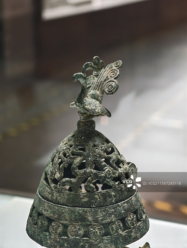 熏炉，立雕凤鸟镂孔熏炉，潍坊寿光博物馆，大汶口文化，龙山文化图片素材