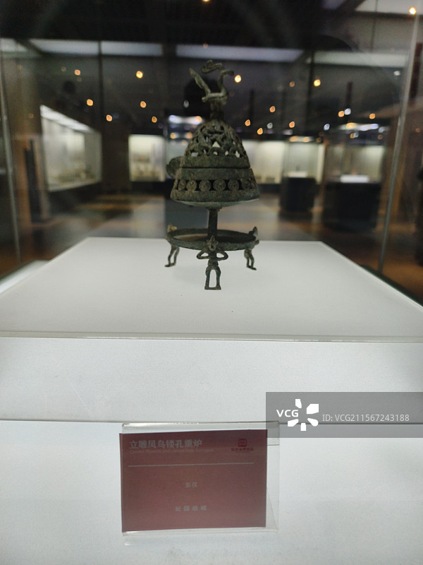 熏炉，立雕凤鸟镂孔熏炉，潍坊寿光博物馆，大汶口文化，龙山文化图片素材