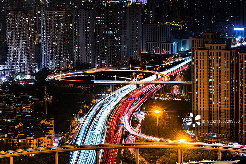 天津夜晚城市车流图片素材