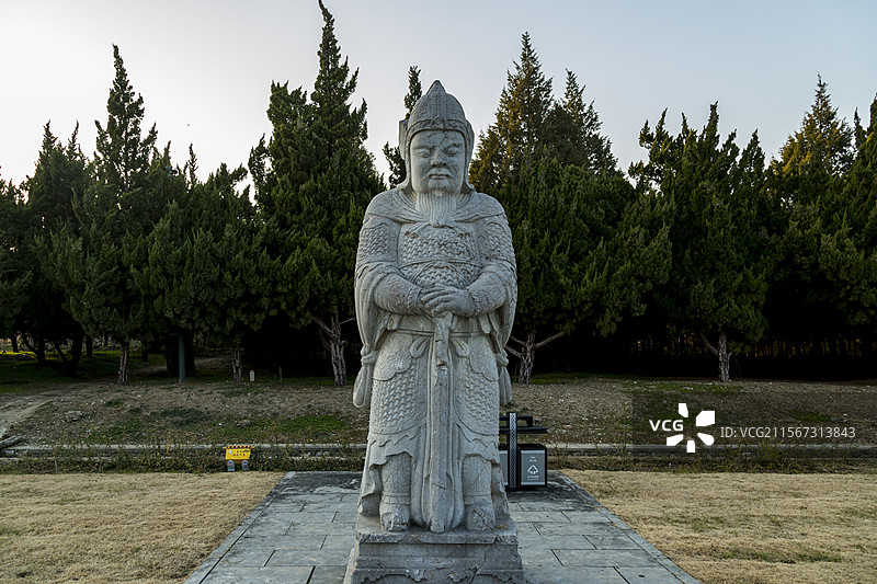 安徽滁州凤阳明皇陵景区神道石像生雕塑文官武官细节图片素材