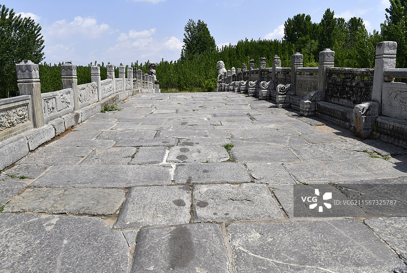 山岛竦峙济宁市泗水县泉林镇始建于晚唐时期的卞桥图片素材