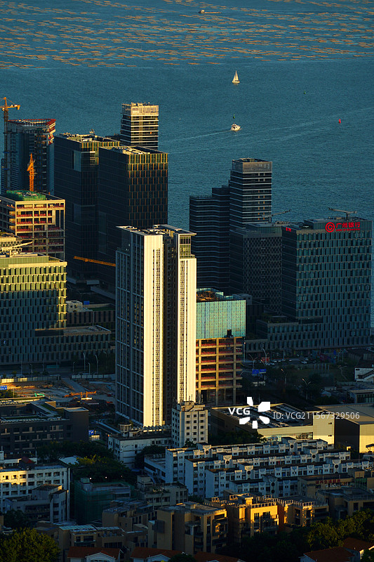 深圳南山公园远眺蛇口图片素材