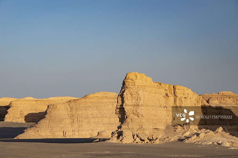甘肃敦煌雅丹国家地质公园，俗称敦煌雅丹魔鬼城图片素材