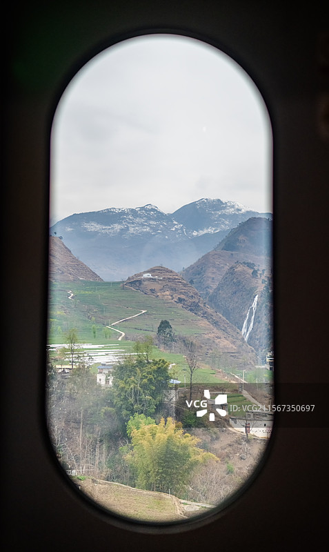 动车外的风景图片素材