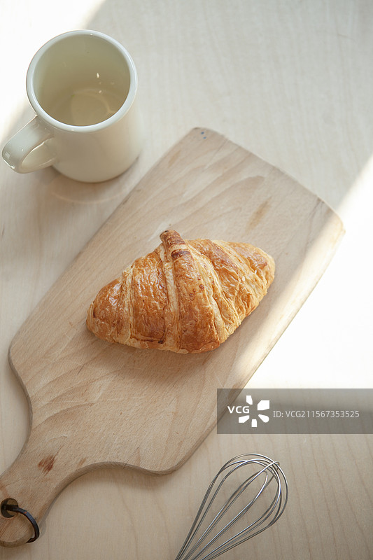 可颂，黄油可颂，酥皮面包，牛角面包，法式可颂，面包，美食，美味，早餐，甜品，点心，烘培，早点，下午茶图片素材