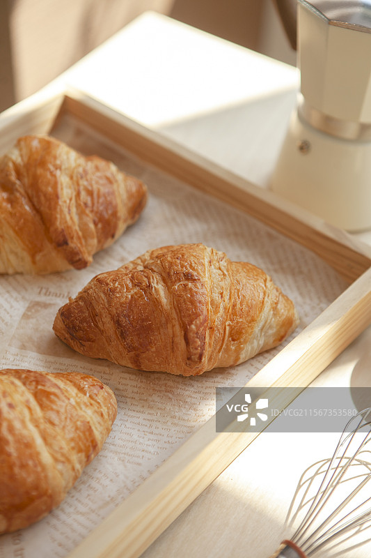 可颂，黄油可颂，酥皮面包，牛角面包，法式可颂，面包，美食，美味，早餐，甜品，点心，烘培，早点，下午茶图片素材