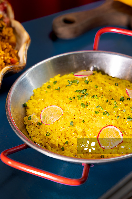 海鲜饭米饭拌饭米粒拉丁海鲜饭黄金米饭图片素材
