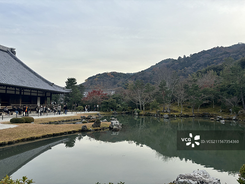 日本京都天龙寺秋景寺庙枫叶图片素材
