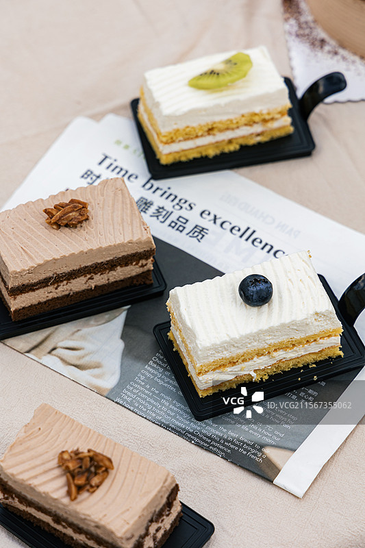 奶油蛋糕甜品甜食下午茶鲜奶蛋糕奶油小方奶油巧克力蛋糕蓝莓蛋糕蛋糕胚烘焙图片素材