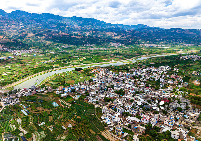 云南省玉溪市华宁县盘溪镇风光图片素材